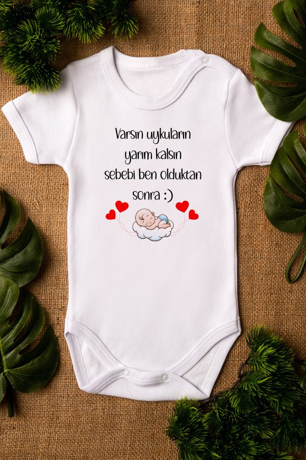 Varsın Uykuların Yarım Kalsın Yazılı Kısa Kollu Beyaz Bebek Body Zıbın 5279