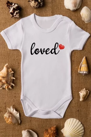 Loved Sevilen Aşk Baskılı Beyaz Bebek Body Badi Çıtçıtlı Zıbın 5017