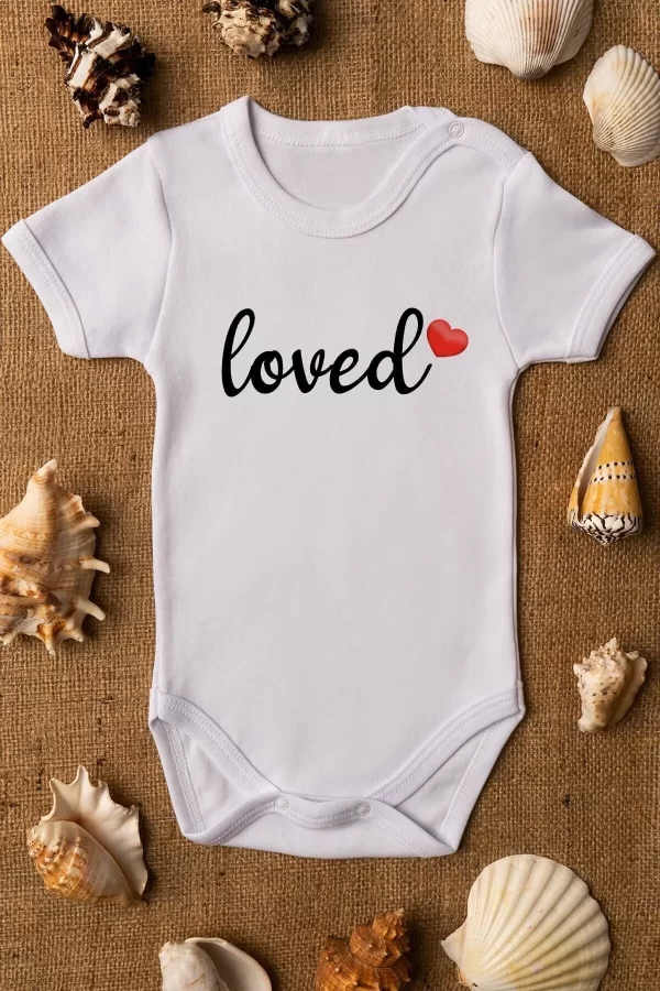 Loved Sevilen Aşk Baskılı Beyaz Bebek Body Badi Çıtçıtlı Zıbın 5017