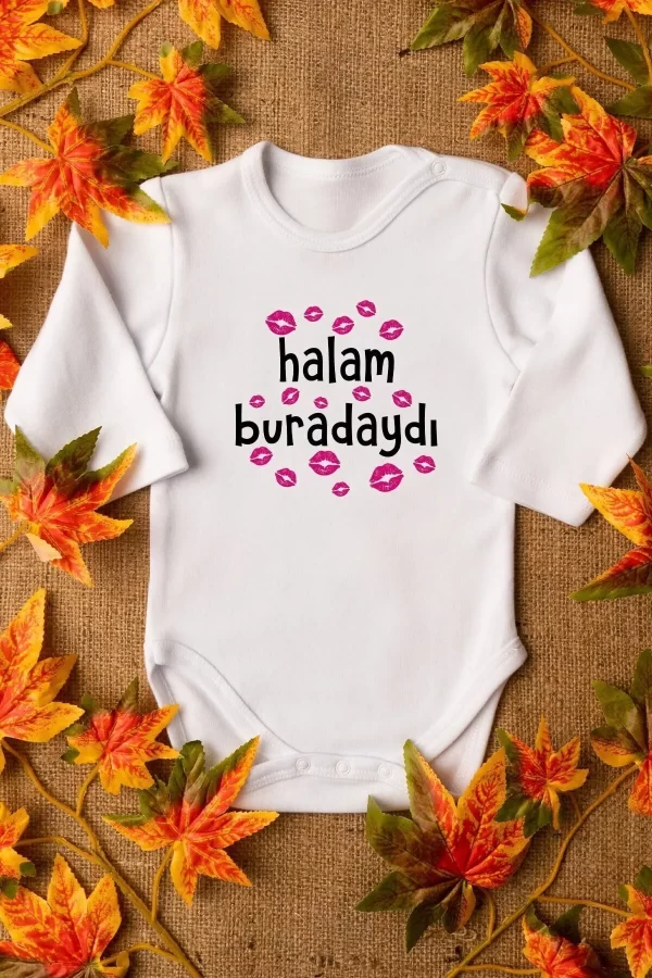 Halam Buradaydı Yazılı Öpücük Baskılı Uzun Kollu Bebek Body 5122-U