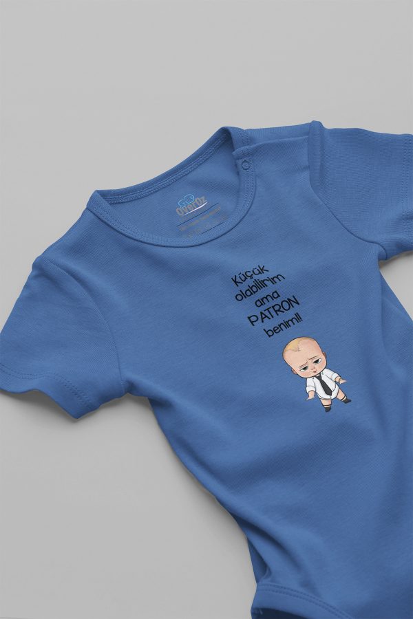 Küçük Olabilirim Ama Patron Benim Baskılı Kısa Kollu Mavi Bebek Body Zıbın 5206-M