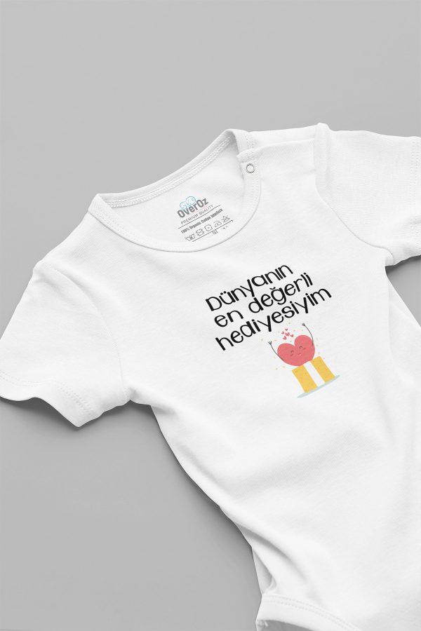 Dünyanın En Değerli Hediyesiyim Baskılı Çıtçıtlı Bebek Body Badi Zıbın Tulum 5690