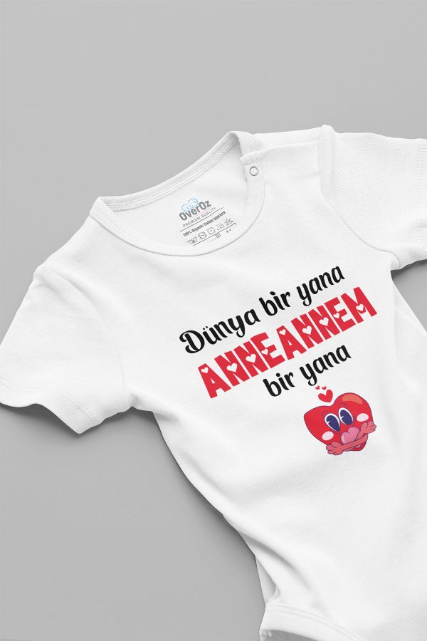 Dünya Bir Yana Anneannem Bir Yana Yazılı Bebek Body Badi Çıtçıtlı Zıbın 5720