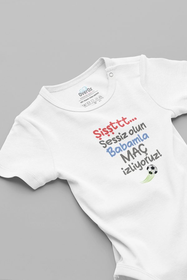 Şişt Sessiz Olun Babamla Maç İzliyoruz Bebek Body Beyaz Badi Çıtçıtlı Zıbın 5843