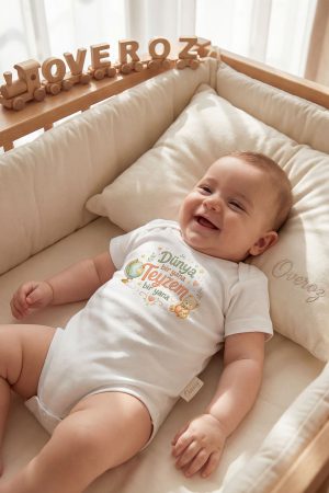 Dünya Bir Yana Teyzem Bir Yana Yazılı Baskılı Bebek Body Zıbın