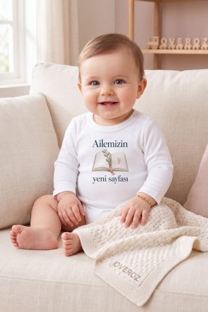 Uzun Kollu Beyaz Bebek Zıbın Ailemizin Yeni Sayfası Yazılı Pamuklu Çıtçıtlı Body 5998